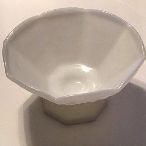 Beautiful Vintage White Grape Pattern Milk Glass Pedestal Fruit Bowl